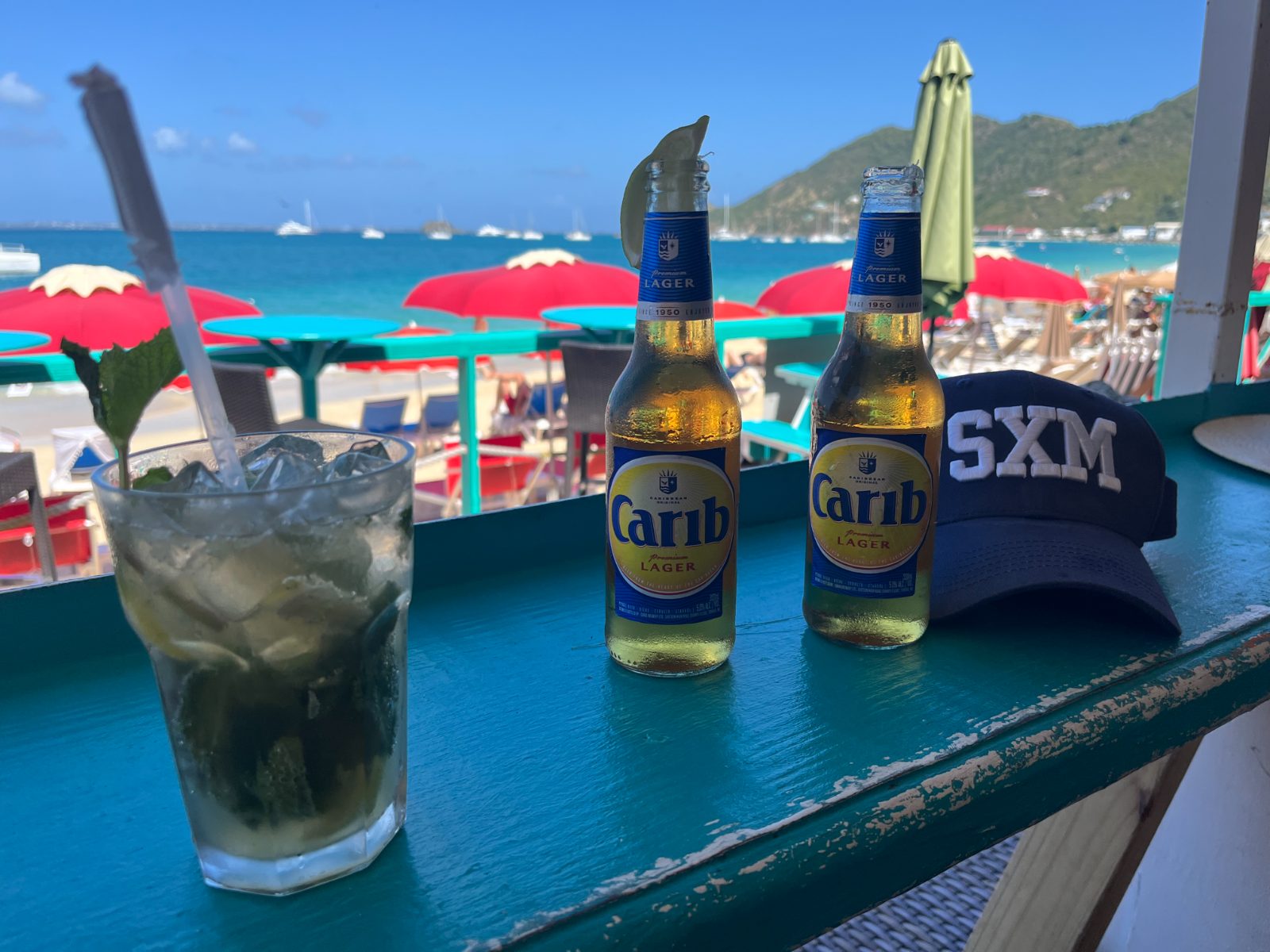 Turquoise waters of Saint-Martin — Wilderness Beach